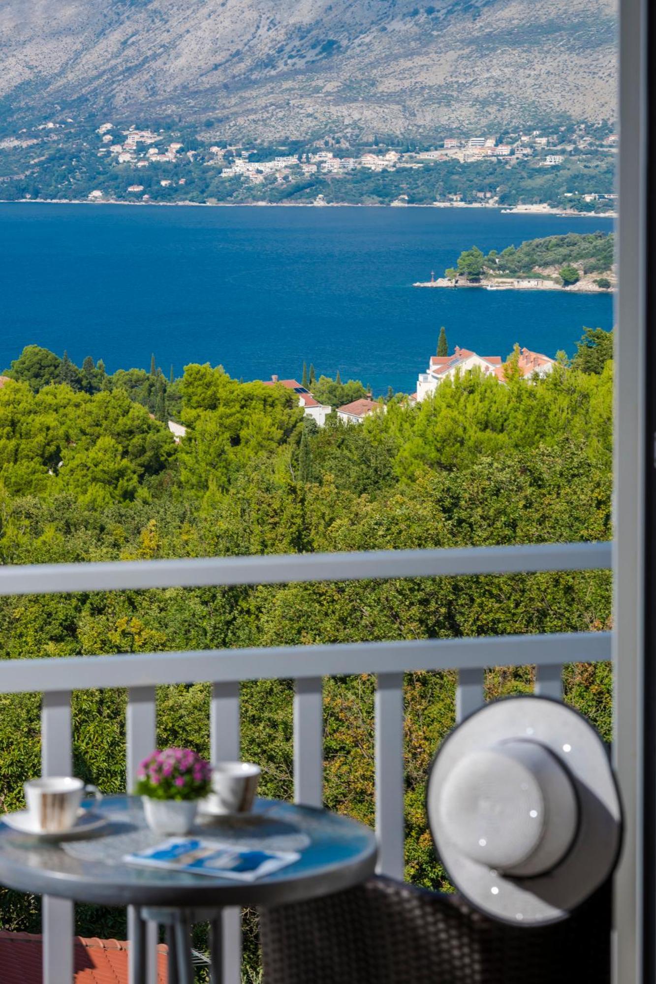 Villa Nick ツァヴタット エクステリア 写真