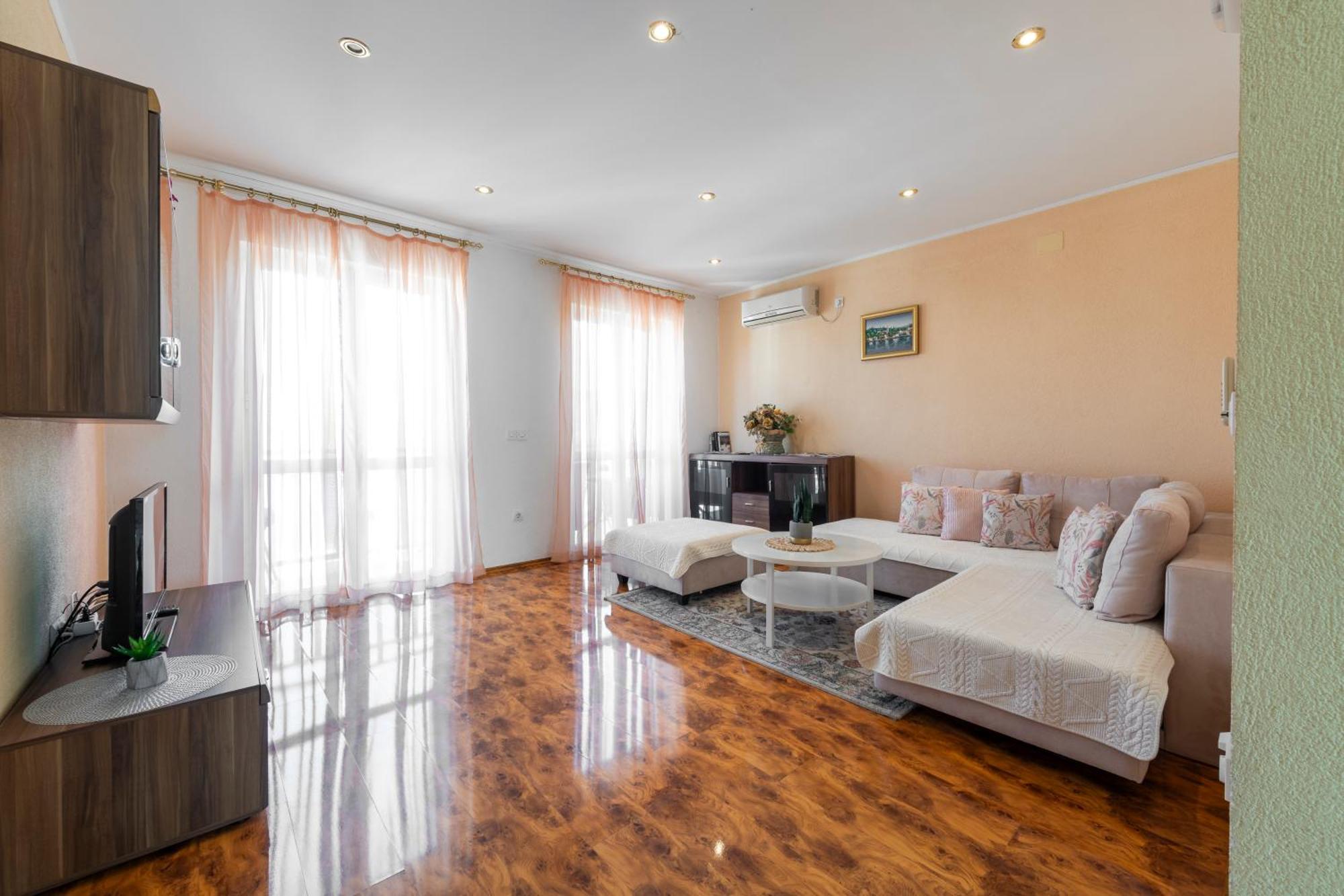 Villa Nick ツァヴタット エクステリア 写真