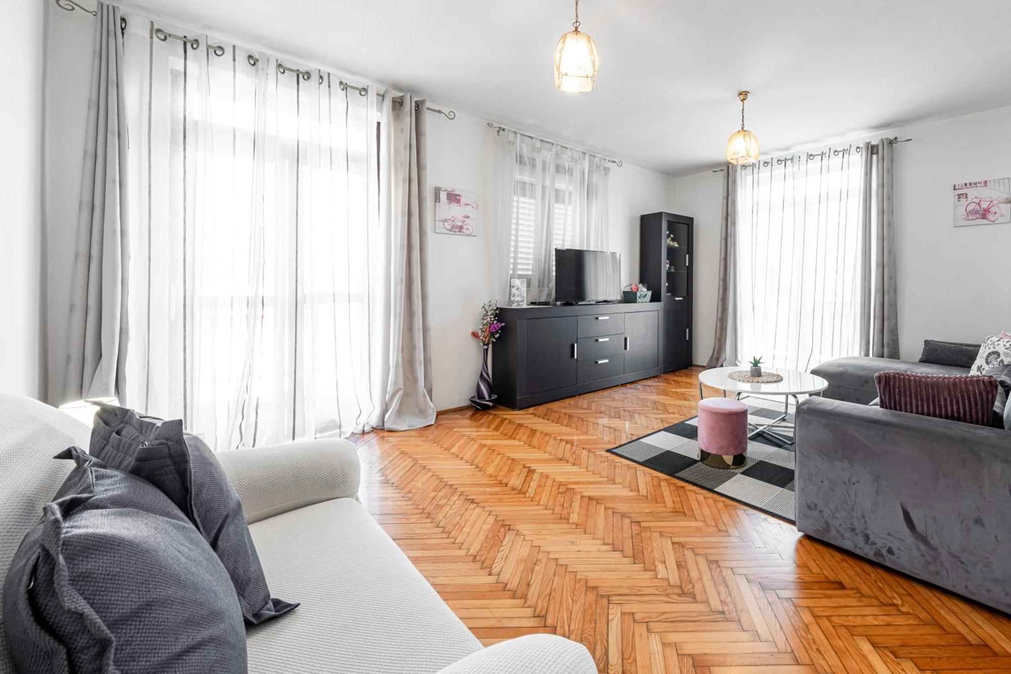 Villa Nick ツァヴタット エクステリア 写真