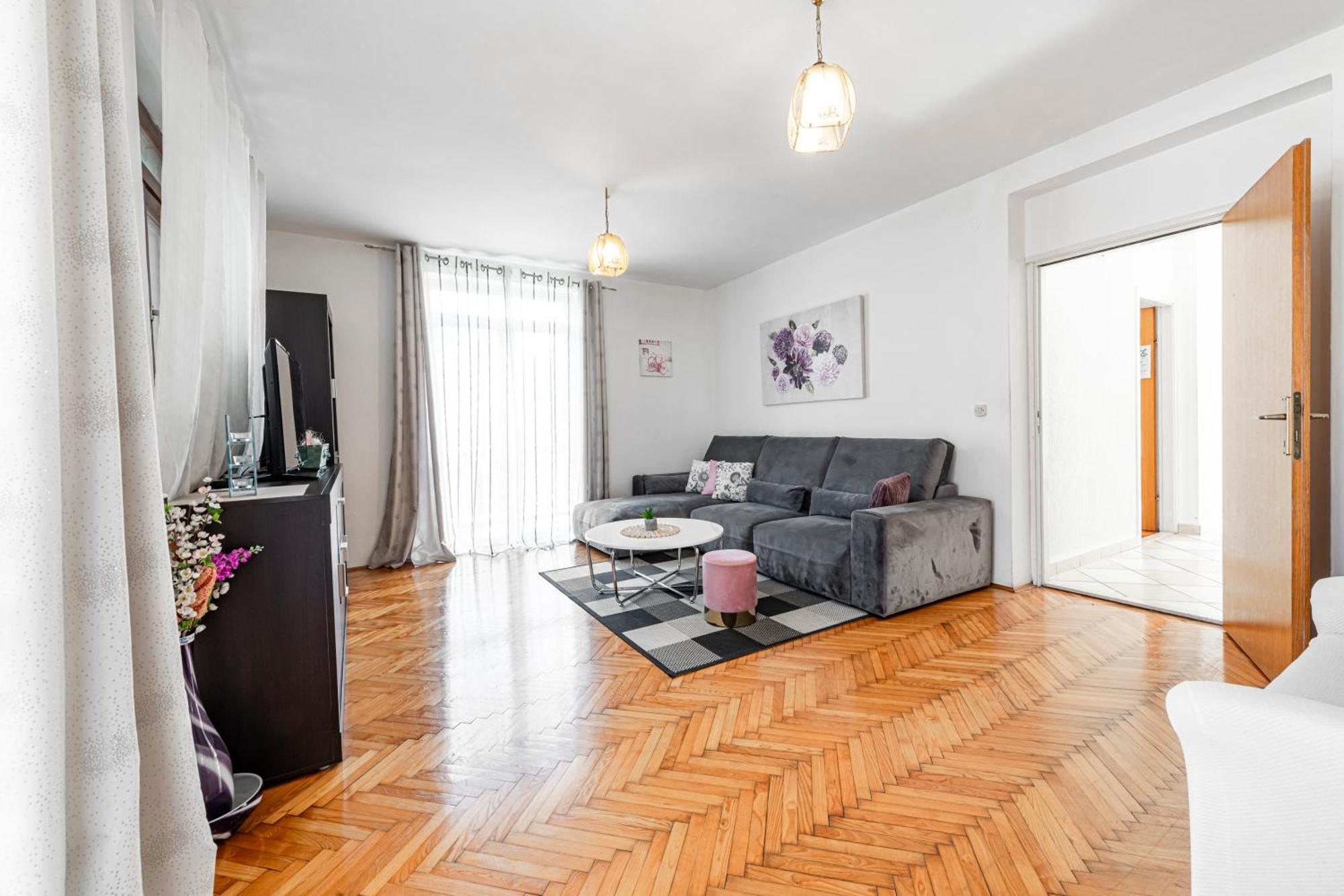 Villa Nick ツァヴタット エクステリア 写真